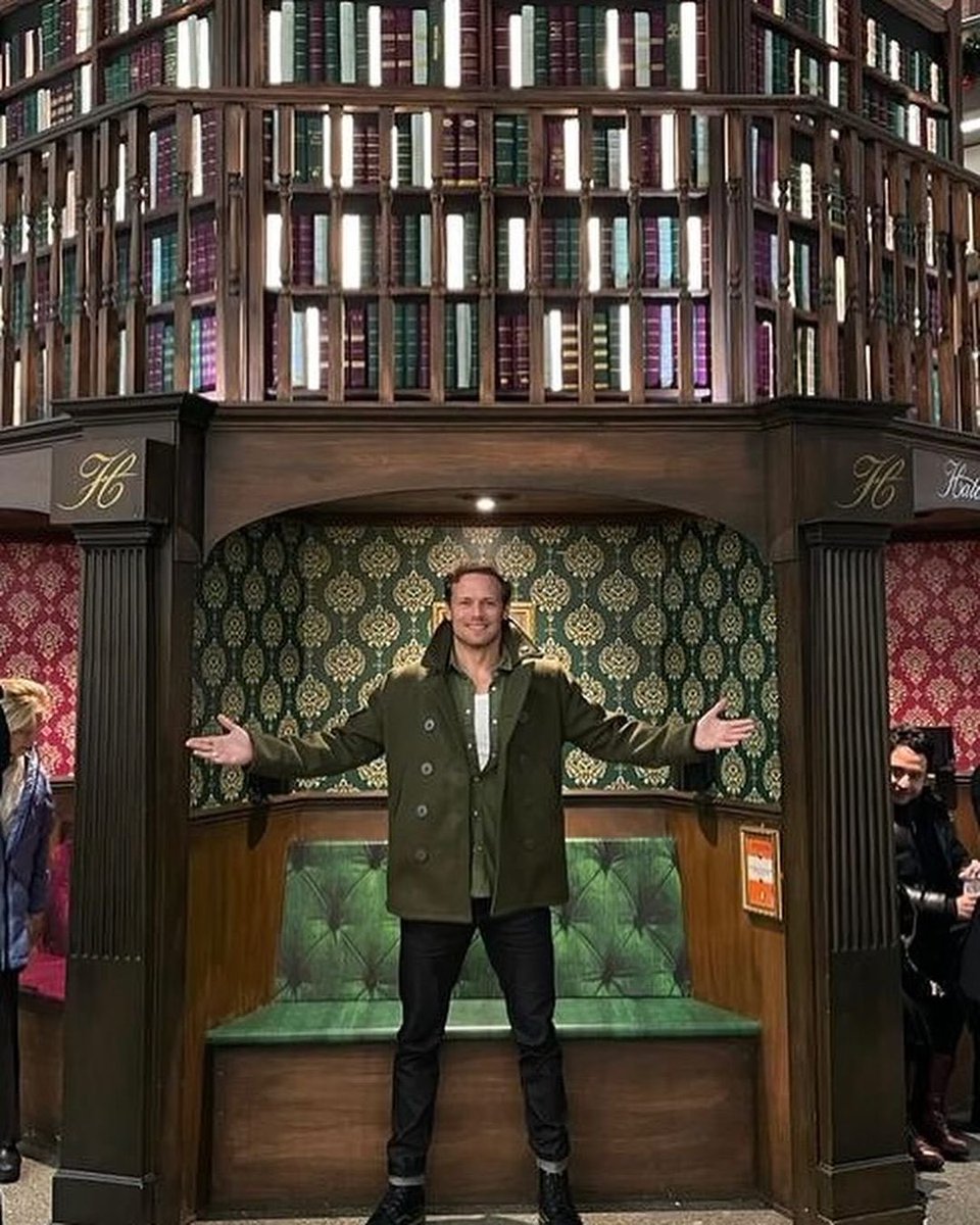 I love him so much🥹
So happy for everyone who could be there today!
#SamHeughan