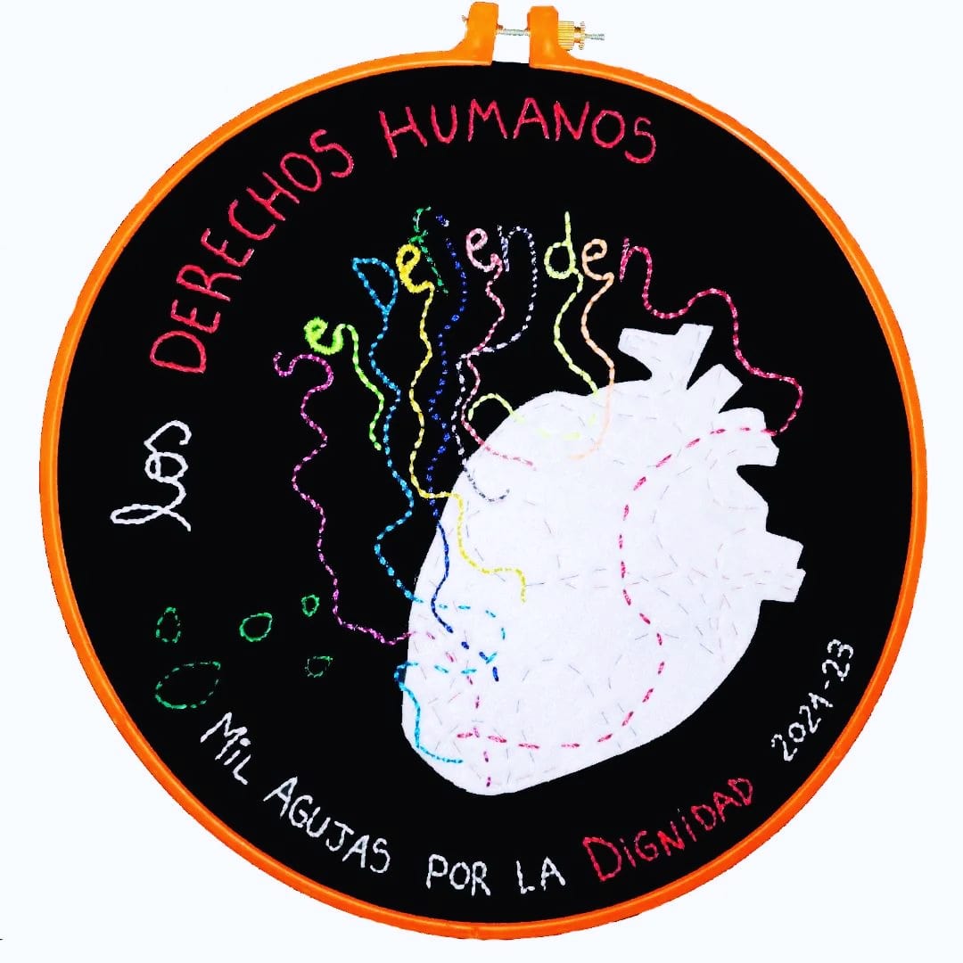 Hoy 10 de diciembre se conmemora la Declaración Universal de los Derechos Humanos
¡¡Los derechos humanos se defienden!!
#DerechosHumanos #artivismostextiles
#artetextil
#bordarespolítico