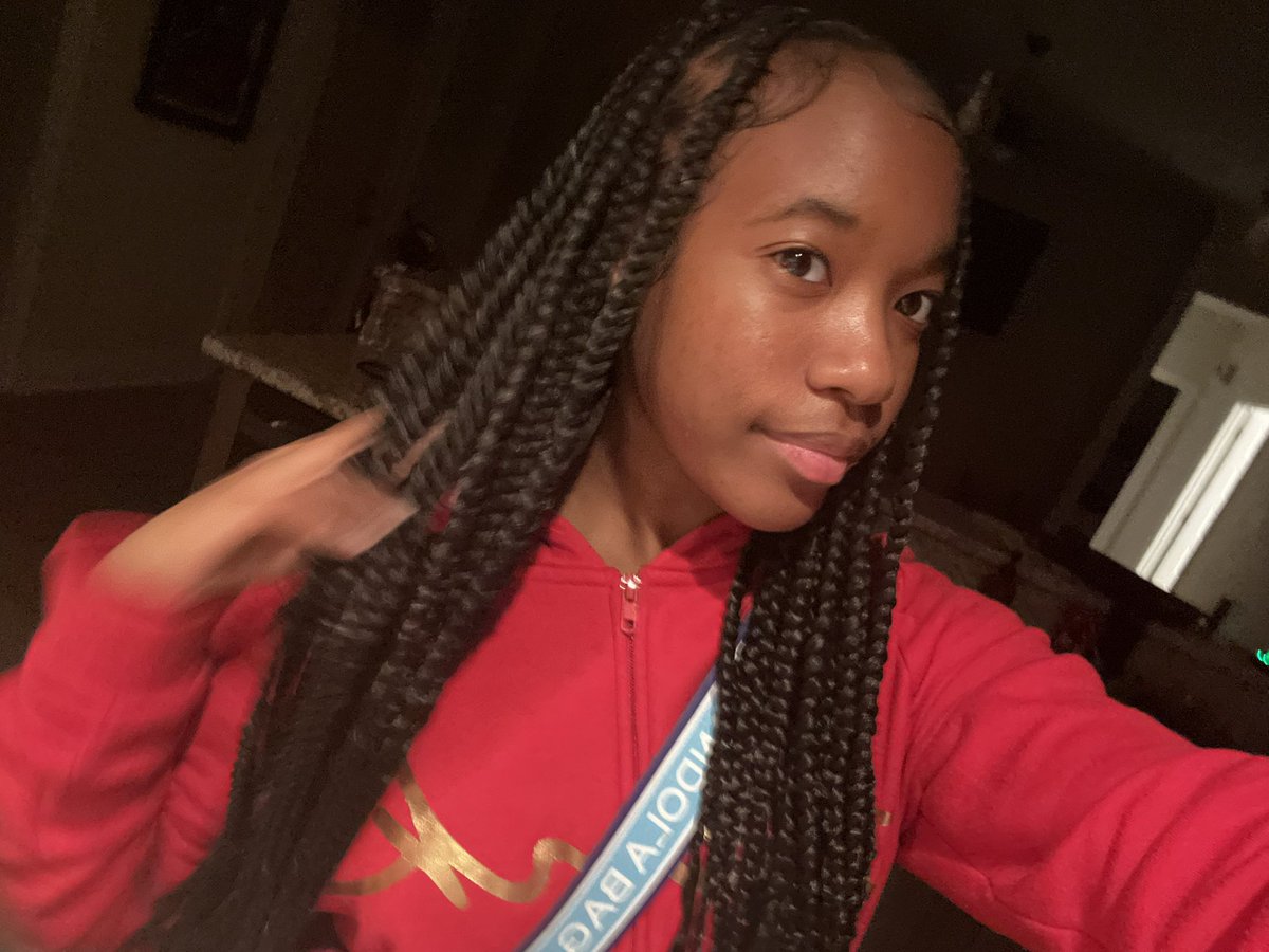 atelfarbtch's tweet photo. im pretty , hi twitter 💓 https://t.co/BLHoviIxhi
