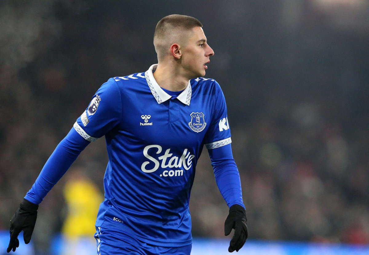 Bukayo Saka.
Mohammed Salah. 
Bryan Mbuemo.
Jarrad Bowen.
Simon Adingra.
Morgan Gibbs-White.
Anthony Gordon + Miguel Almiron.
Cole Palmer + Raheem Sterling.

Vitalii Mykolenko is running out of pockets. 😏🇺🇦