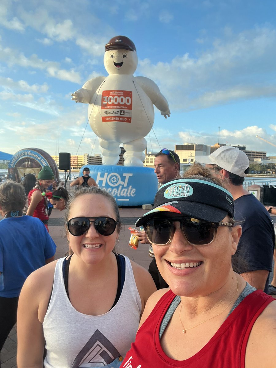 DanielleONeil_'s tweet photo. In spite of overindulging on a few too many cranberry mojitos last night, I somehow managed to not only make it to the Hot Chocolate #10K, but also squeaked out a PR along the way! https://t.co/osG4JT75RL