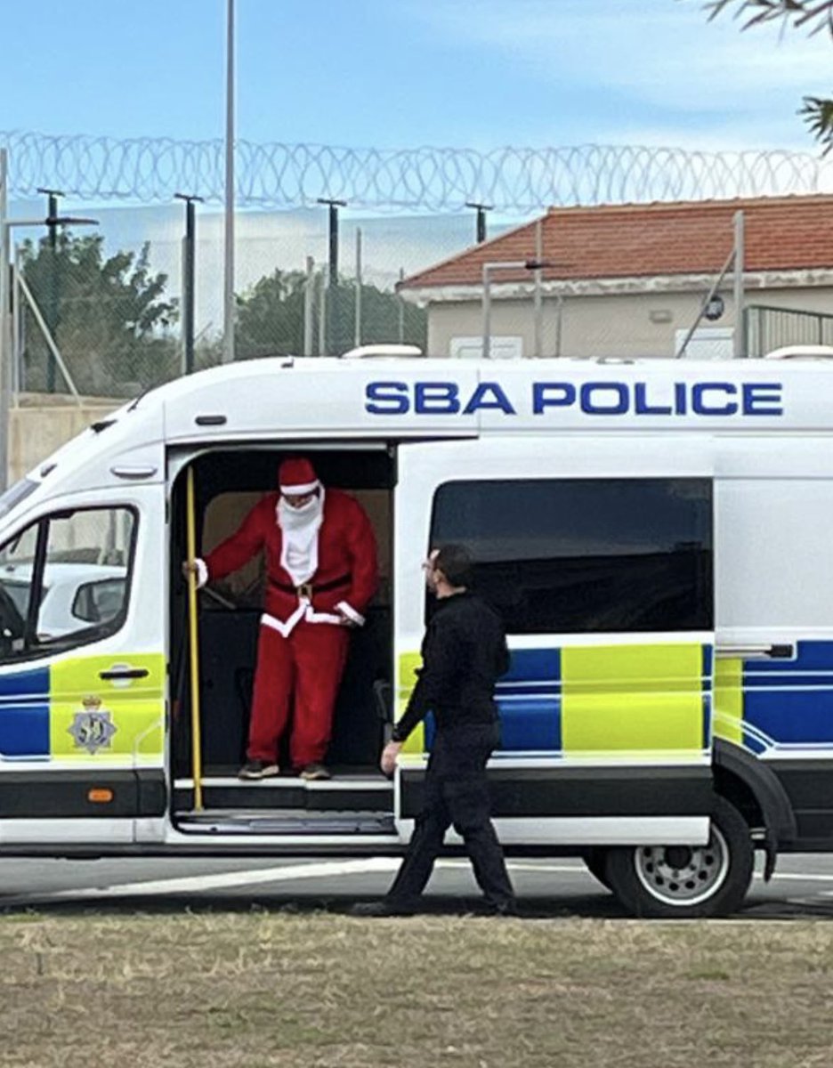 Not the usual #customer in a #SBA  #Police #carrier but the arrival of #FatherChristmas arriving for the #officers children’s #Christmas #party #HoHoHo #PoliceFamily