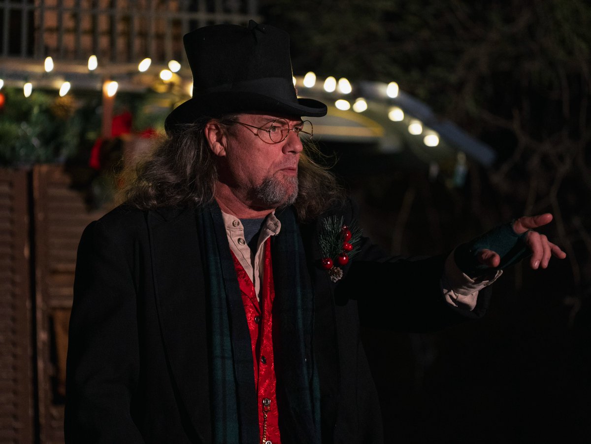 Heading to YULETIDE? Don't miss Sir William Wiley's Magic Elixir Show! He offers the most magical elixir that ever existed! 
#oldtucson #yuletide #yuletideatoldtucson #happyholidays #WinterMagic #oldfashionedchristmas #tucsonevents  #thingstodo #family #santa  #elves #magic