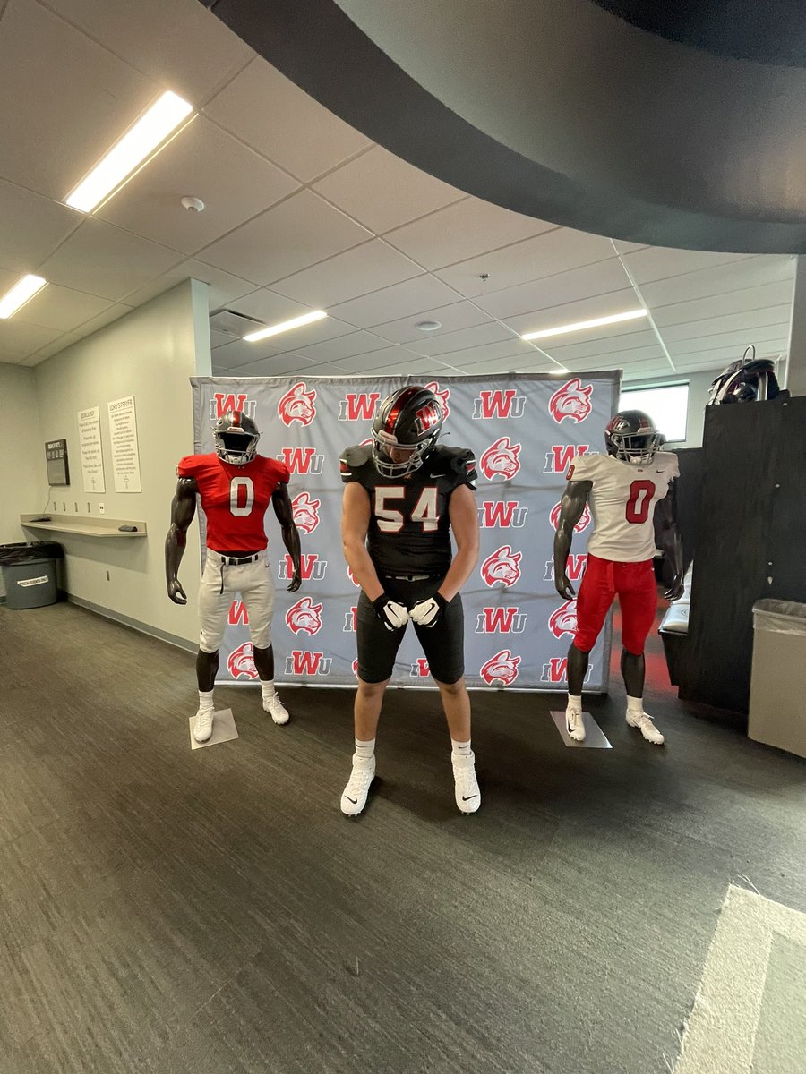 LoganParrish54's tweet photo. Had a great time on my official visit to @IndWesleyan_FB. Thank you to all the coaches for talking with me and showing us around. Also a big thanks to @DrewPriddy for hosting me. 

 @CoachJones55 @Coach_Rode @Coach__AT @CoachBacchusIWU @Coach_Crisp @CoachLauckIWU @travispalmer7_ https://t.co/e3wvExizBC