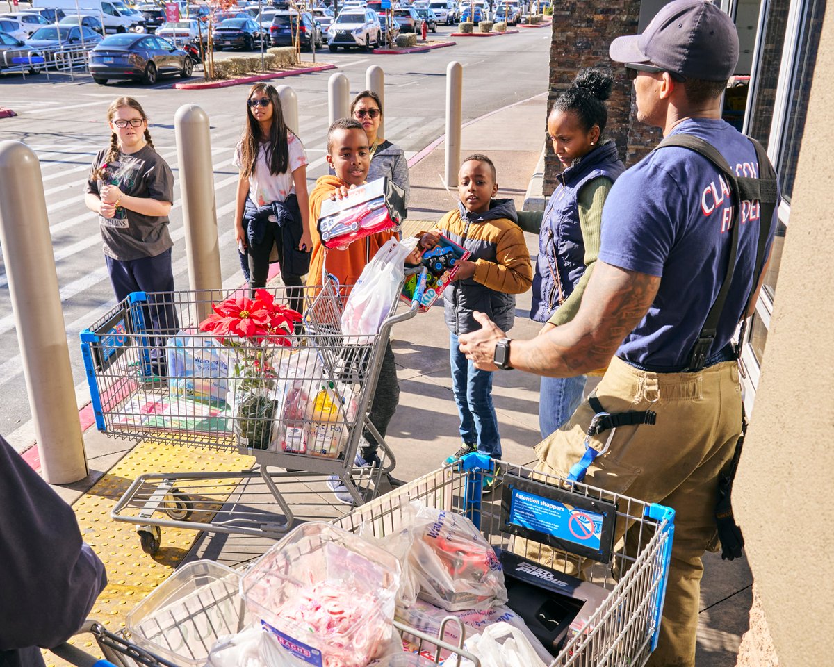 ProudToRescue's tweet photo. Today (Sunday 12/10), your Clark County Firefighters will be at the Walmart at Arroyo Crossing (South Rainbow &amp; 215) to Fill the Truck for the holidays. Stop by and drop off a new, unwrapped toy or donate a gift card and you can help those in need  have a very Merry Christmas! https://t.co/UOEZKdvcBc