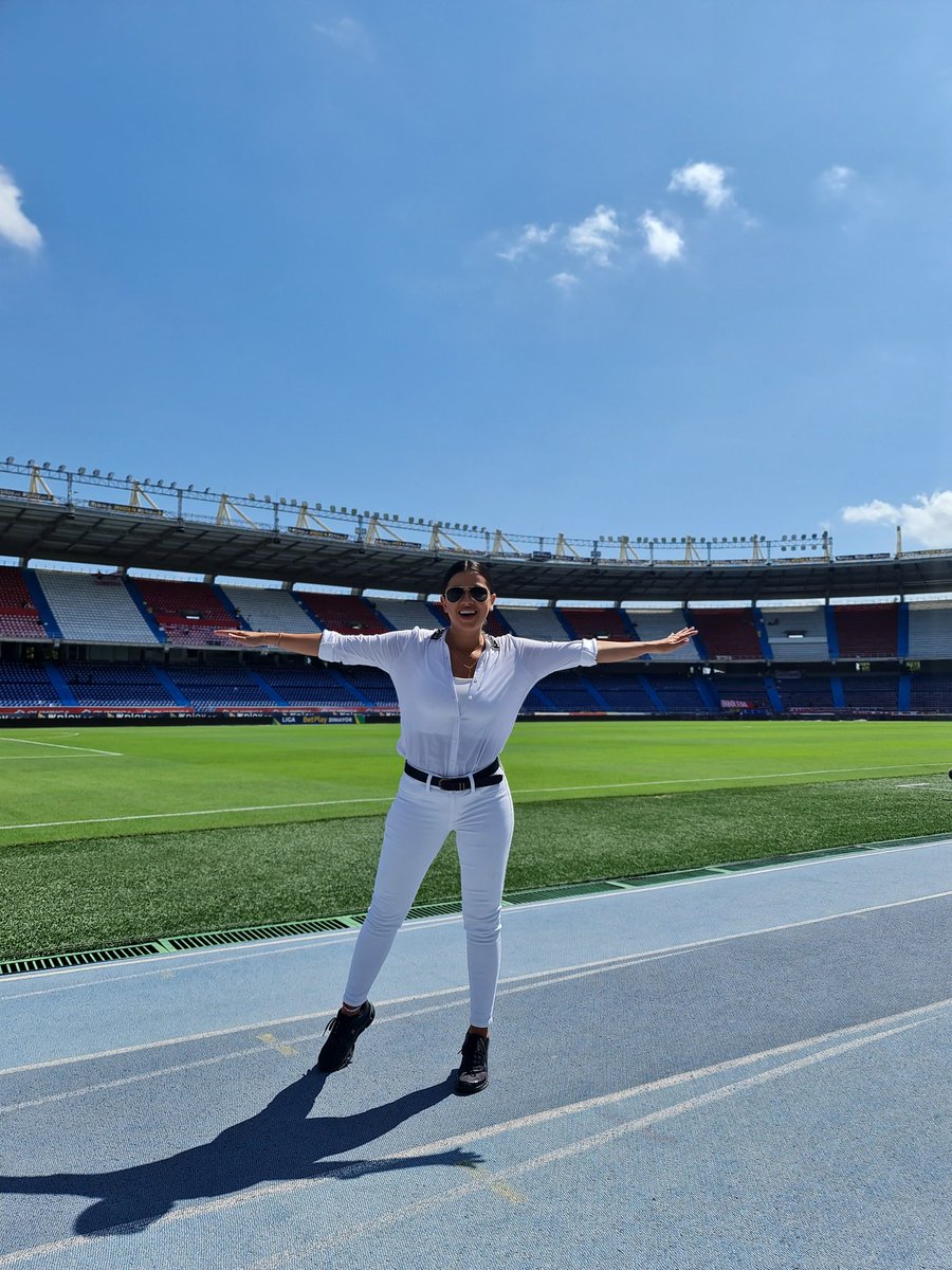 SheylaGarcia07's tweet photo. Que pasa hoy en el Metro? #ModoFinal @WinSportsTV + 🏟⚽️🏆
Junior 🔴⚪️🔵
DIM 🔴🔵 https://t.co/YuxDwnzIbm