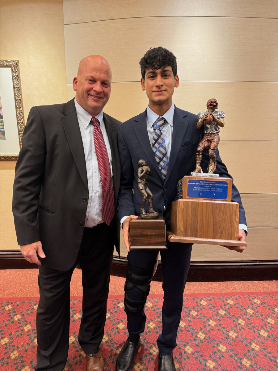 Mustafa Mozawalla (@mustafa_mozzy) on Twitter photo Blessed to have a an amazing 2023. Started in the summer with the help of my teammates, winning the @NFFSuffolkNY Long Island qb challenge and finished with the help of my teammates, winning the Synder Award(Best QB in Nassau county). <a href="/QBCoachGill/">Jonathan Gill</a> <a href="/fdolan/">Frank Dolan</a> <a href="/MRichardson2043/">Michael Richardson</a> Blessed to have a an amazing 2023. Started in the summer with the help of my teammates, winning the @NFFSuffolkNY Long Island qb challenge and finished with the help of my teammates, winning the Synder Award(Best QB in Nassau county). <a href="/QBCoachGill/">Jonathan Gill</a> <a href="/fdolan/">Frank Dolan</a> <a href="/MRichardson2043/">Michael Richardson</a>