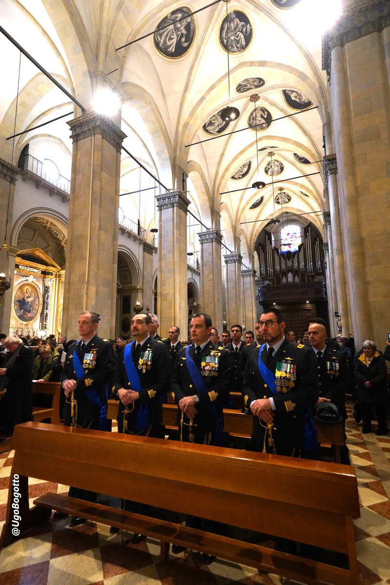 SantaCasaLoreto's tweet photo. #10dicembre Nel giorno della Solennità della B.V.Maria di Loreto, la Santa Messa al Santuario è stata presieduta da S.Em. Card. Robert Francis Prevost, O.S.A., Prefetto del Dicastero per i Vescovi.

ph @UgoBogotto https://t.co/jCzEw6zNz7