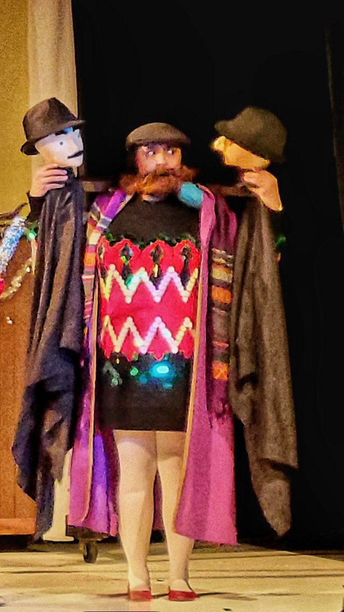 Our actors are so talented, they can play 3 roles at once! 🧔🧔‍♀️🧔‍♂️
THE CHARITABLE SISTERHOOD CHRISTMAS SPECTACULAR plays today at 2PM 🎄Tickets at theelpasoplayhouse.com