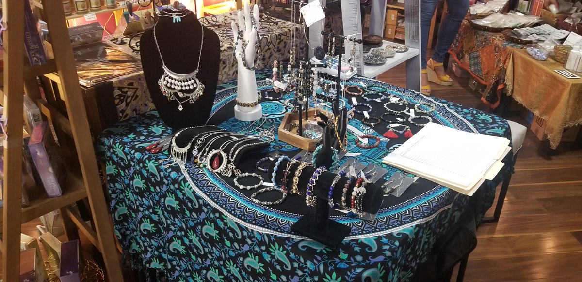 Tetokundesigns's tweet image. Selling my pieces of jewelry at Luna Bohemia Shop, Miami, FL😀Luna Bohemia: Miami Metaphysical &amp;amp; Spiritual Supplies. #lunabohemiashop.com