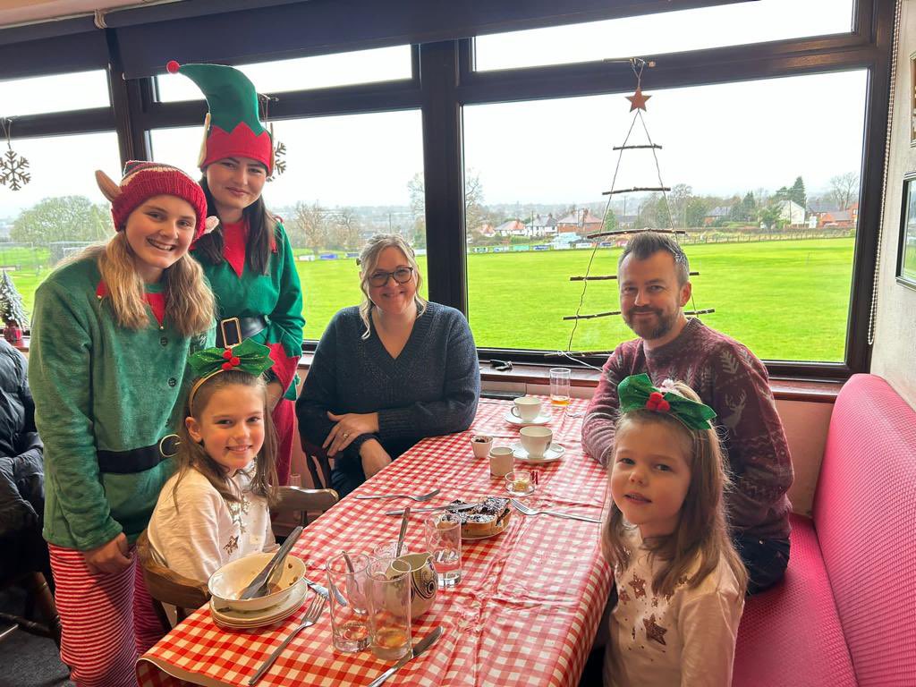 LittleStokeCC's tweet image. BREAKFAST 🍳 WITH SANTA! 🎅🏻 

THANK YOU to Everyone who came to see Santa at the club! 

THANK YOU to everyone who helped to put on this event, your hard work is very much appreciated!

THANK YOU to our two mischievous elves 🧝‍♀️🧝‍♀️ &amp;amp; of course Santa! 🎅🏻🎁

#breakfastwithsanta #lscc