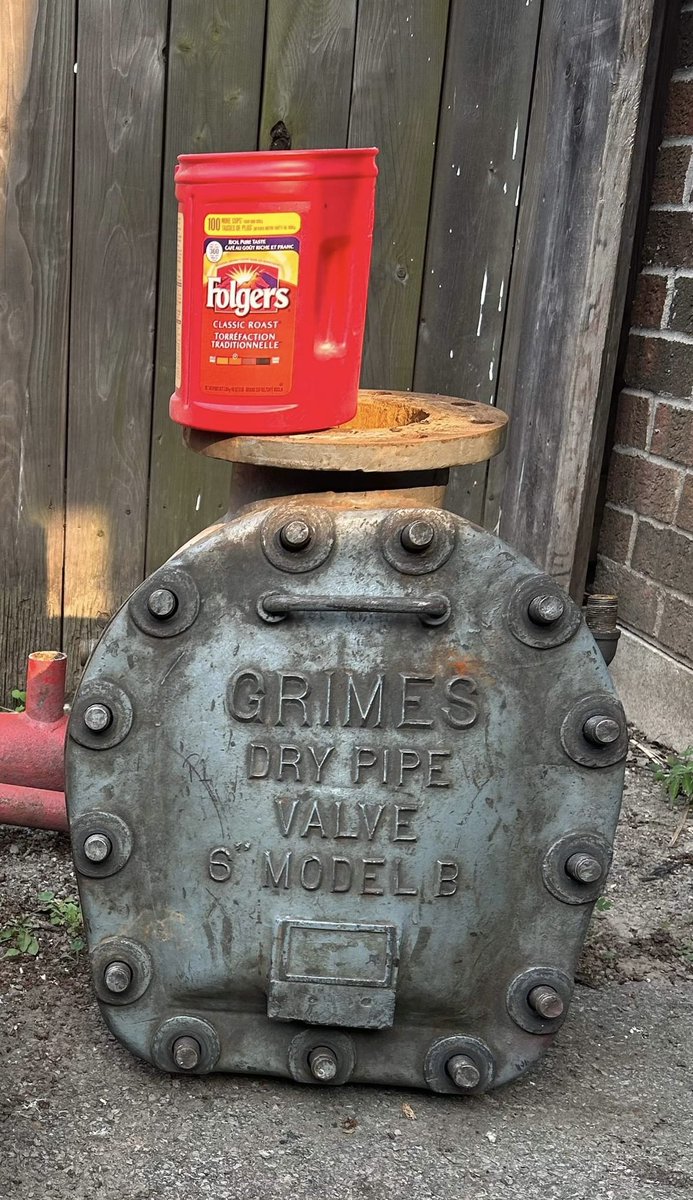 HandLboss's tweet photo. Got a little 175# gadget from some fitter friends ….. now WTF to do with it ….. #fire #dryvalve #autosprinkler #sprnklerfitter #gadgets #gadget https://t.co/bo9vy9bjkv