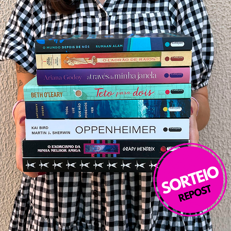 intrinseca's tweet photo. [REPOST]

Hoje é o lançamento do filme de "O mundo depois de nós" 📺
Confira o sorteio da semana com outras adaptações incríveis 📖💙

Siga o nosso perfil, dê RT neste post PUBLICAMENTE e preencha o formulário:
https://t.co/5ykzdEBh60
Resultado: 12/12 https://t.co/QBFys2taY5