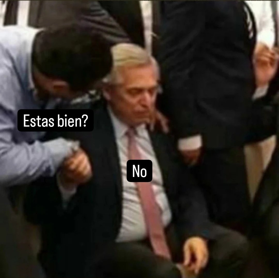 RoUgarte1's tweet photo. Hace más de 30° y tengo que estudiar https://t.co/2pPSNShjGL