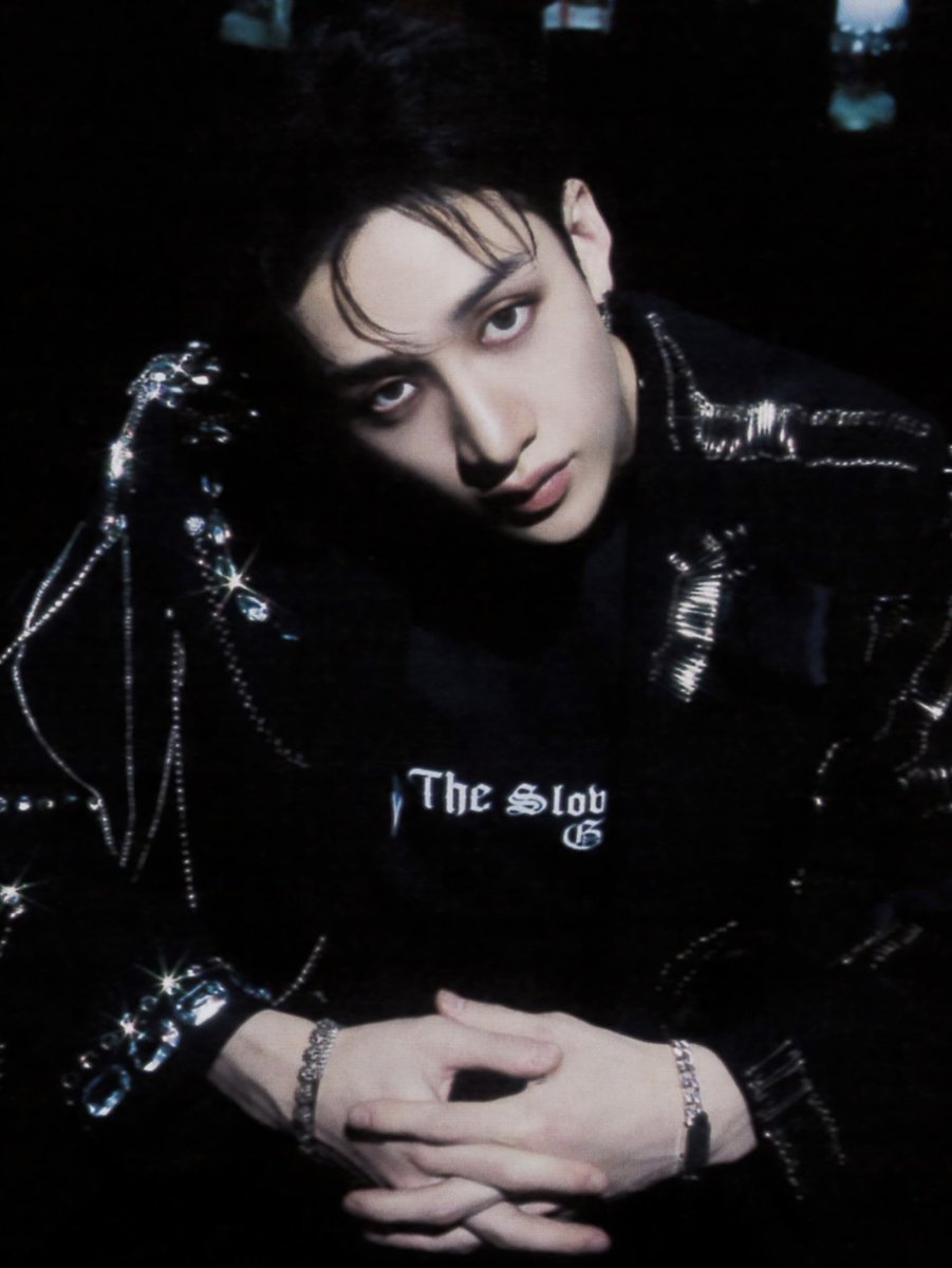 captainCB97s's tweet photo. BANG CHAN, THE MAN THAT YOU ARE https://t.co/wuJv1dqhNe