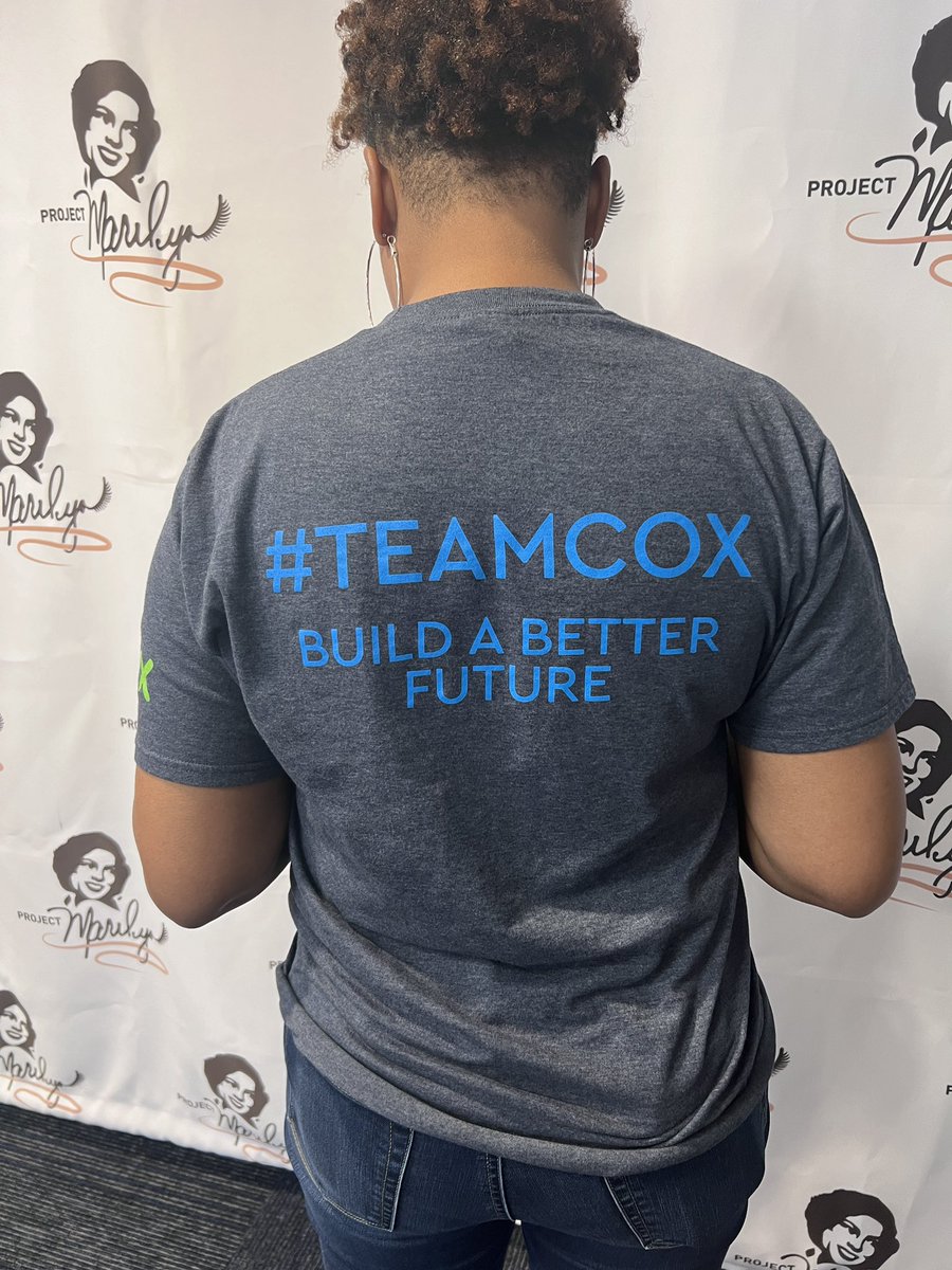Thank you to the #mentorup group from @CoxComm for coming to #volunteer with us! #PERIOD

#endperiodpoverty #teamcox