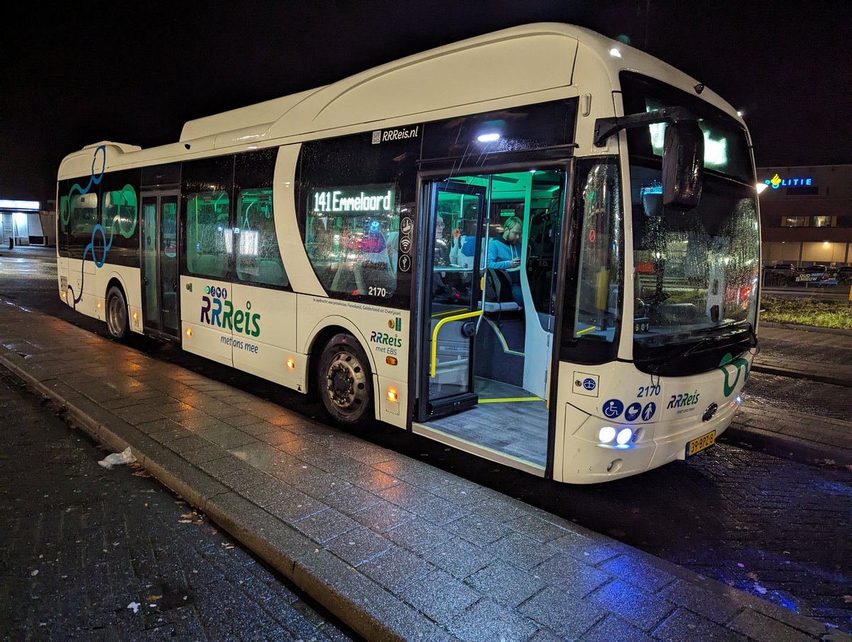 De eerste ritjes voor <a href="/EBS_OV/">EBS Public Transportation BV</a> <a href="/RRReisOnline/">RRReis</a> zitten er op. Nog even door tot 1:17 uur