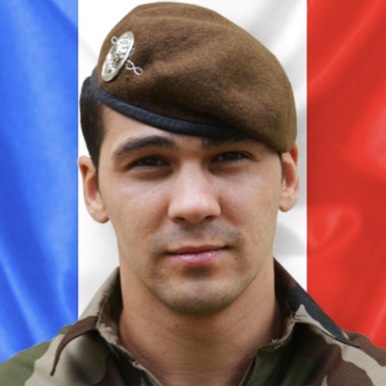 Devoir de mémoire 🎗️ 

Le 9 décembre 2018, vers 00h45 heure de Paris, dans le cadre de l’opération BARKHANE, le brigadier-chef Karim EL ARABI du 2e régiment de hussards a été victime d’un accident de la route dans la région d’Aguelal au Niger. 

Nous ne t'oublierons pas. 🕊️🇫🇷