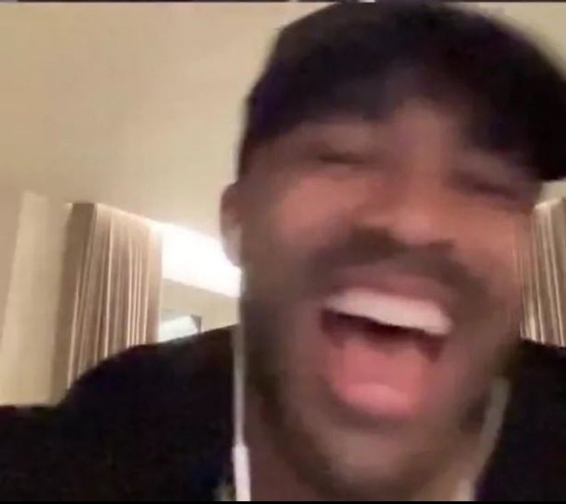 Asterweireld's tweet image. The moment Callum Wilson laughed at Richarlison, who was receiving mental health counseling,  for his poor form. Don’t talk about respect.