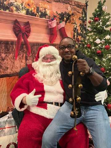 RAMThelonious's tweet photo. Breakfast with Santa for the kiddos...I got my pic though - judge not, cuh 🤣
#Awall https://t.co/cZ4yoQux1R