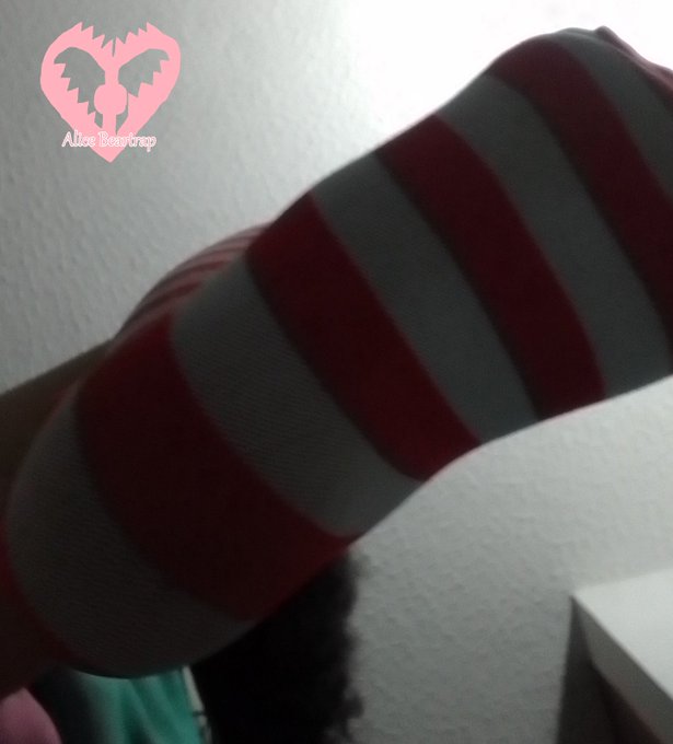 Here is an early present for you uwu #feet #giant #feetcontent #femboy https://t.co/JJjggkIHaE<a href="/tag/feet"class="tags">#feet</a><a href="/tag/giant"class="tags">#giant</a><a href="/tag/femboy"class="tags"><span>#femboy</span></a><a href="/tag/feetcontent"class="tags"><span>#feetcontent</span></a>