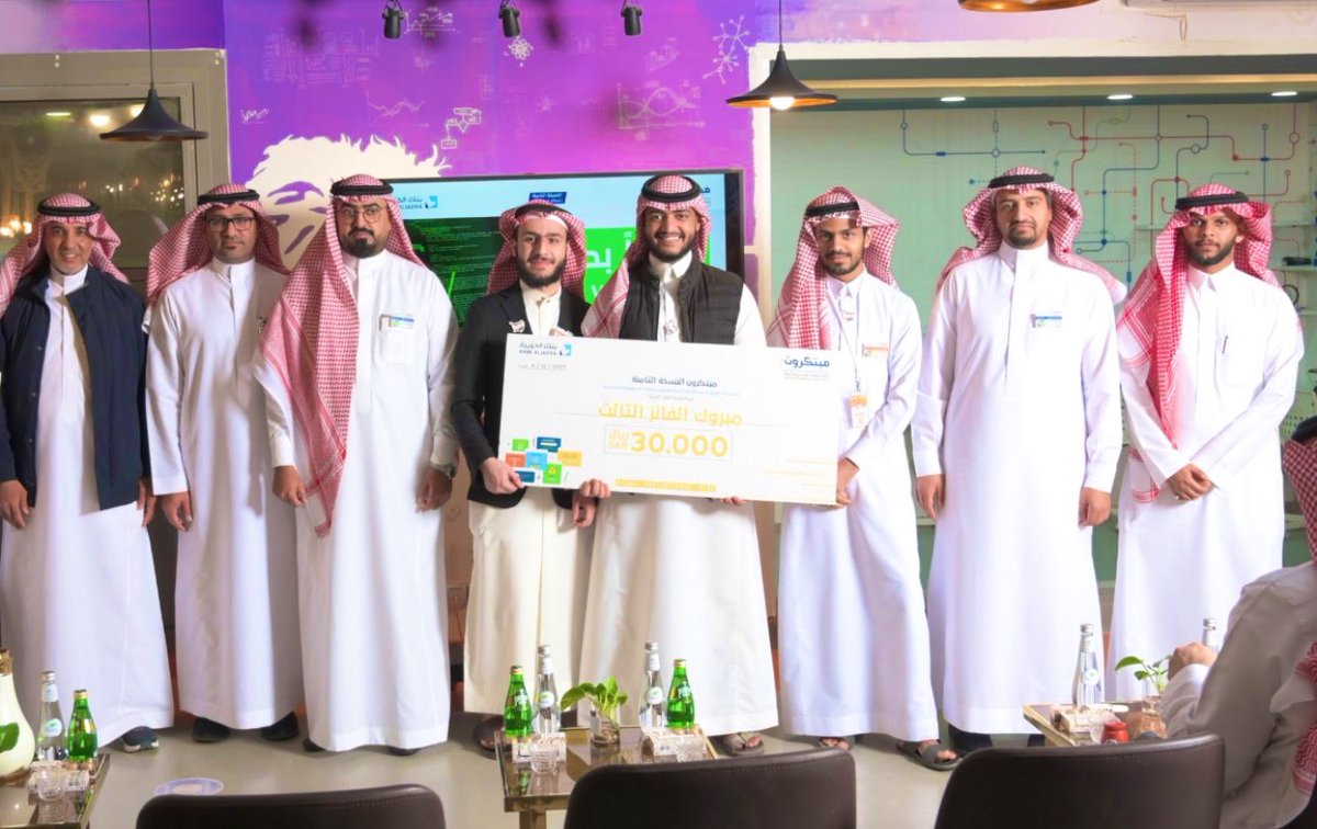 TechShopKSA's tweet photo. ضمن أنشطة و برامج #بنك_الجزيرة
#المسؤولية_الاجتماعية برنامج #مبتكرون
النسخة الثامنة بمجال #البايثون
بمحافظة #الاحساء نبارك للفائزين:
🥇الفائز بالجائزة الأولى:
شركة #PinkCare ( القطاع الطبي )
🥈الفائز بالجائزة الثانية:
شركة #Brief ( قطاع جودة المحتوى )
🥉الفائز بالجائزة الثالثة:
شركة جوعانين (قطاع الألعاب الالكترونية)
#خير_الجزيرة_لأهل_الجزيرة
#تك_شوب 🇸🇦