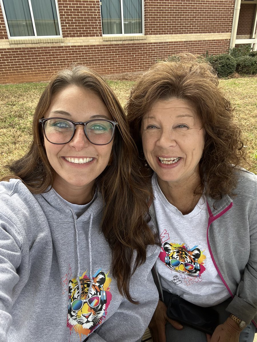 Techno Tigers did awesome today! We won first place for Robot Performance and first place for Core Values at our First Lego League Regional competition! Patiently waiting to hear if we make it to Super regionals! 🐯🤩🏆<a href="/firstlegoleague/">FIRST LEGO League</a> <a href="/Hubbard_Elem/">Hubbard Elementary</a> <a href="/ParhamNatalie/">Natalie Parham</a>