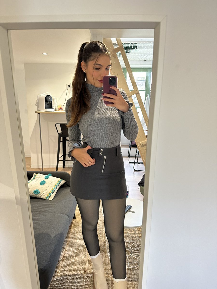 steisy_malibu's tweet photo. Tu secretaria de confianza🩵 https://t.co/UpRnvmLZ2S