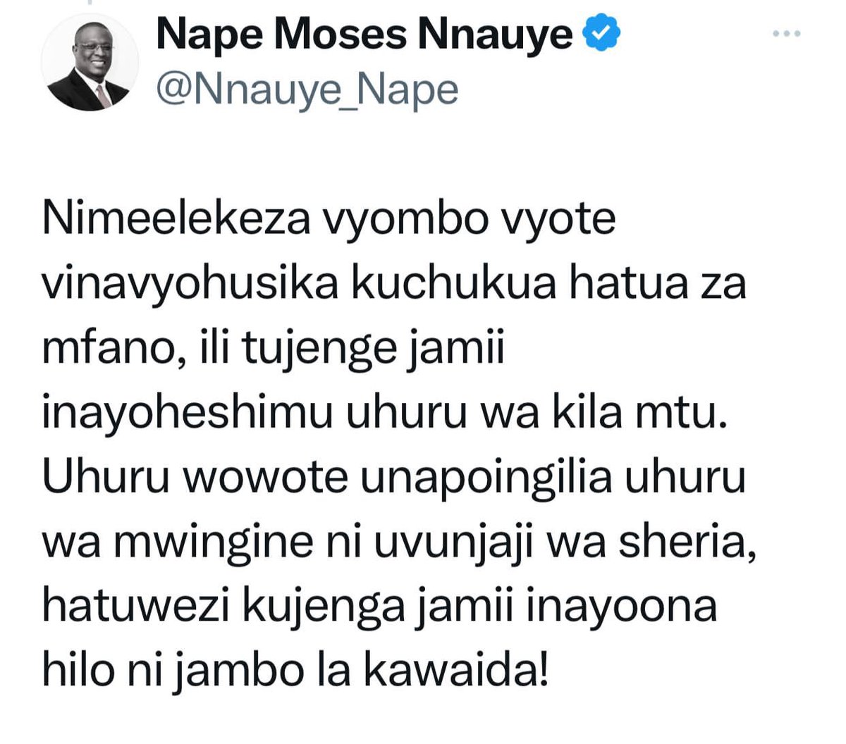 IAMartin_'s tweet photo. . @Nnauye_Nape ni BOLIZOZO. Unaweza kumtisha nani sasa chini ya Jua? Kama wapo watu wanakuogopa, ni wapumbavu. Unatoa maelekezo kwa polisi kama nani? Waziri wa Habari unatoa maelekezo Wizara ya Mambo ya Ndani? Kwanza unatakiwa kuwajibika, Idara ya Habari Maelezo ipo Wizara yako.

Msemaji Mkuu wa Serikali anapatikana Wizara yako (chini ya Idara ya Habari - Maelezo), unatakiwa kushtakiwa kwa kutokutoa taarifa kwa umma, wapi alipo Makamu wa Rais. Huna uhalali wowote wa kutishia kumkamata mtu. Waziri wa Habari unaelekeza Polisi (Wizara ya Mambo ya ndani)?

Kwanza kwanini umefunga replies? Hutaki maoni eeh? Muoga sana wewe kiumbe. Unaogopa maoni ya wananchi wanaokulipa mshahara, bado unawatisha kwa kuhoji wapi alipo Makamu wao wa Rais? Sikiliza, huo mkwara wa “tutachukua hatua��� peleka bafuni, utumie. Kamata raia, tukutane mahakamani.

Brigedia Mtikila.