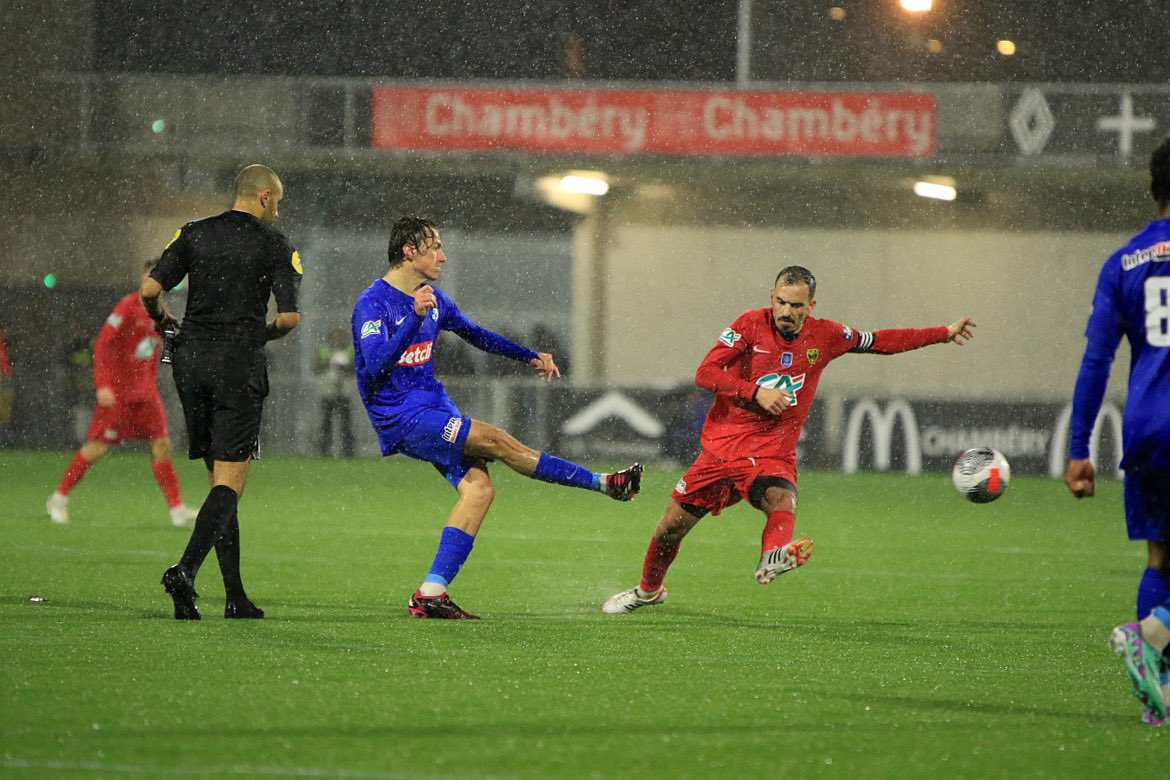 Mathouldt's tweet image. Plaisir et bonheur x 1000 📸
Merci les gars 🫶⚫️🟡
@ChambeSF