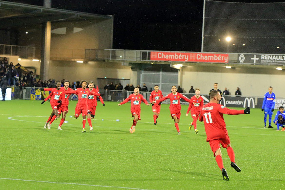 Plaisir et bonheur x 1000 📸
Merci les gars 🫶⚫️🟡
<a href="/ChambeSF/">Chambéry Savoie Football 🟡⚫️</a>
