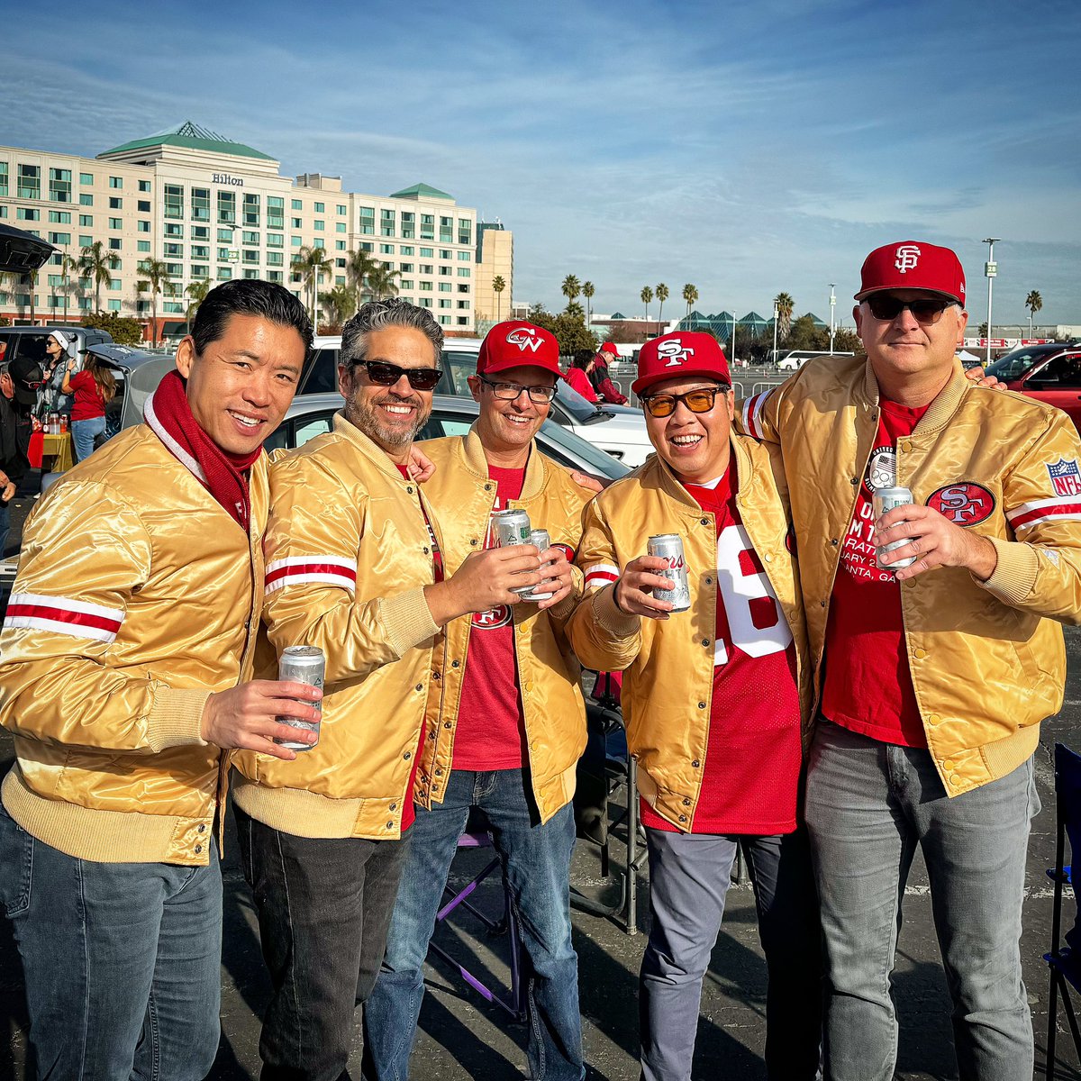 FeoChin's tweet image. Home sweet home.
#LetsGoNiners #BangBangNinerGang #BeatTheBirds #SEAvsSF #FTTB