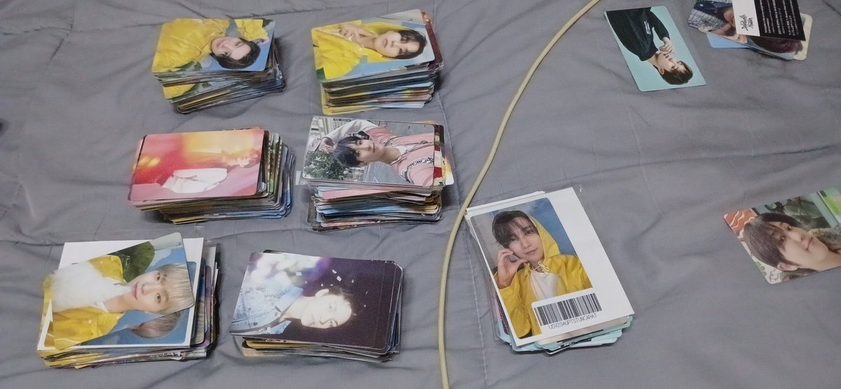 누가 이 포카 일괄로 사주면 좋겠다...