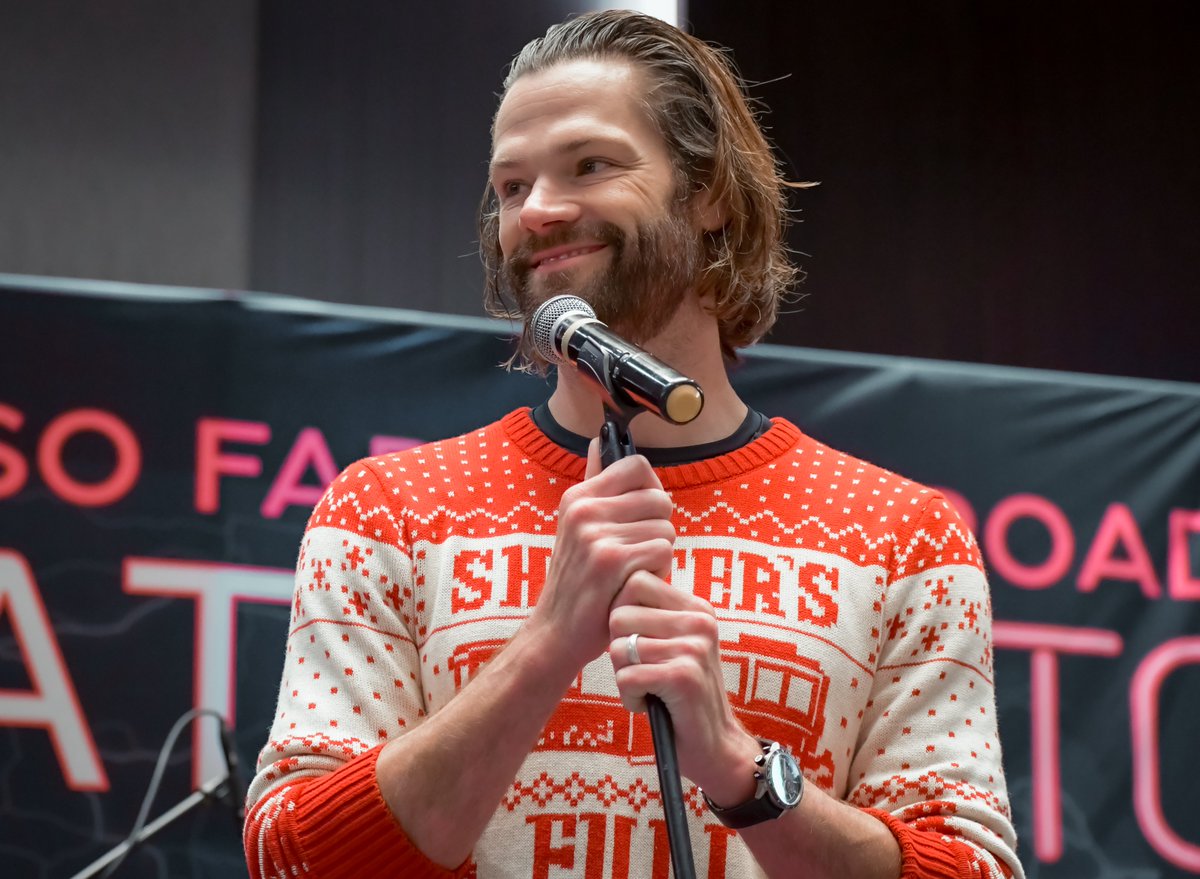 preserver_time's tweet photo. Jared Padalecki

Sunday Gold Panel - Supernatural Convention Nashville 

@jarpad #SPNNash https://t.co/G6lRJPmEWb