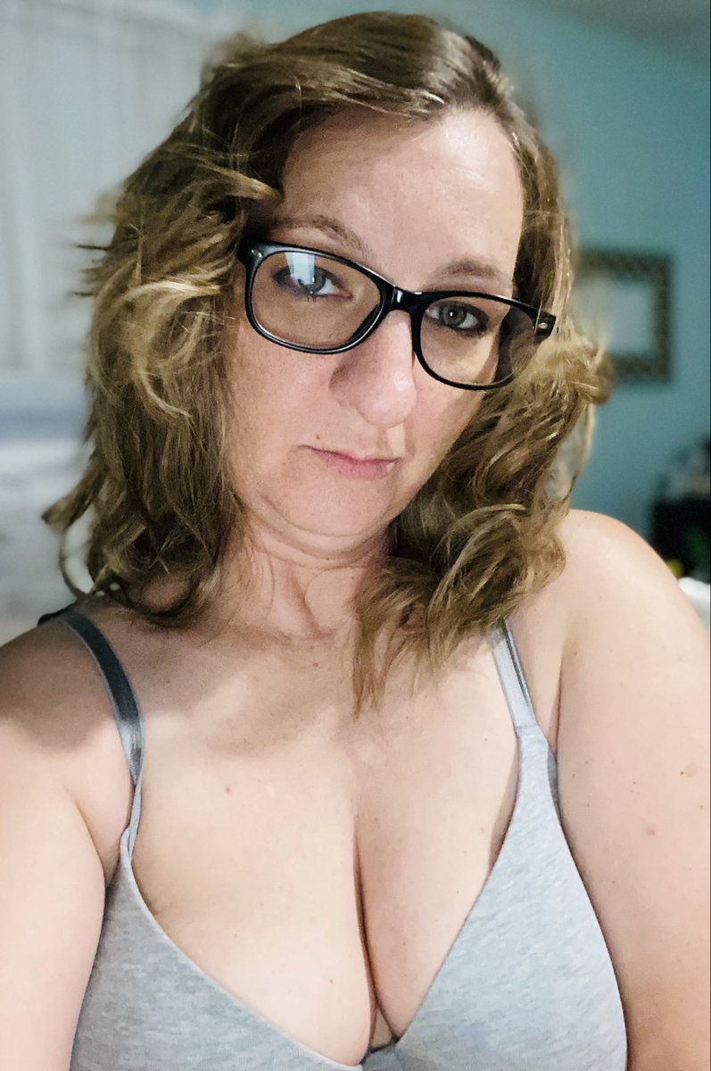 Milfamy3's tweet photo. @CYLMarketing https://t.co/OG742xlVd4

First 10 people get in free! Cum enjoy time with me baby! https://t.co/Dn1BZhLmHs