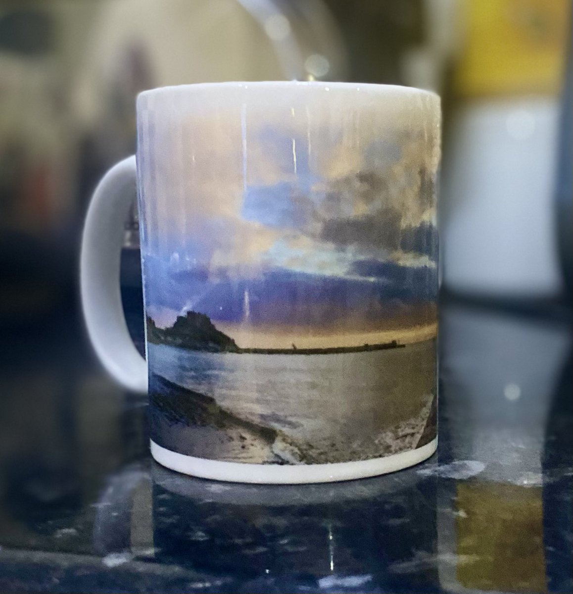 PRGraphicsJY's tweet image. Gorey sunrise #OutEast