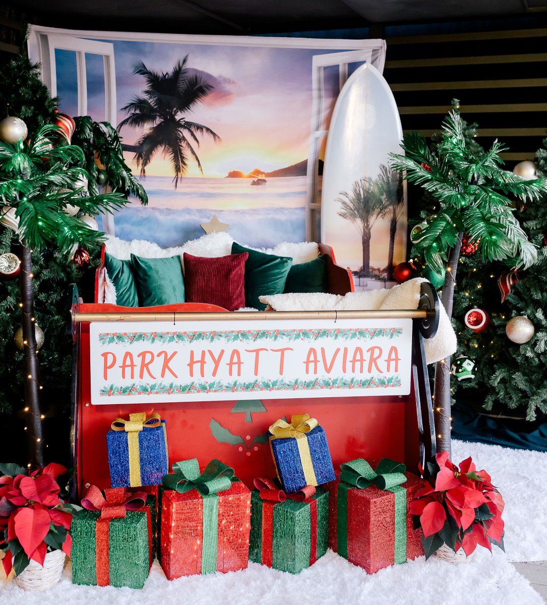 Photos in the Coastal Santa Sleigh are a must for your holiday pictures this year 🏄🌴 P.S. you might even get to see Santa himself on select days 🎅