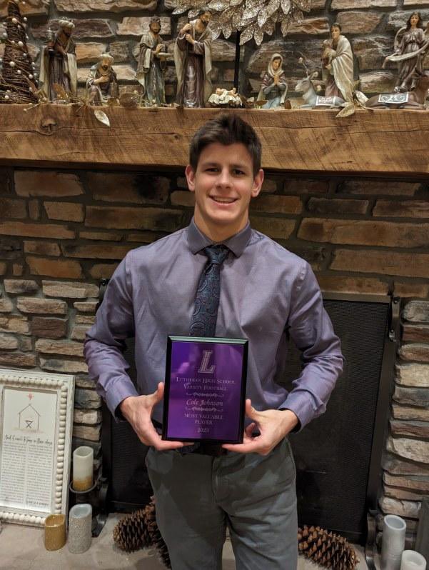Proud to be voted MVP of the state runner up football team.

<a href="/fb_coachrobbins/">Coach Robbins</a> <a href="/CoachStaab/">Joe Staab</a> @Dr_Jay0052 <a href="/coachjohnsonmd/">coachjohnsonmd</a> <a href="/LHSparkerSports/">Lutheran Athletics</a>