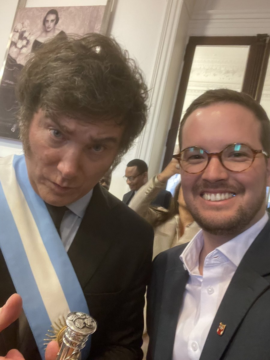 VIVA LA LIBERTAD CARAJO 🇵🇪🇦🇷