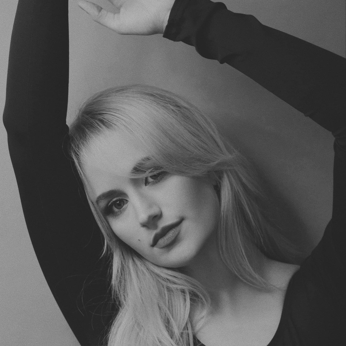 CassyLondon's tweet image. Here&apos;s to being fully present in every note of life. 🎵✨ #SoulfulSundays