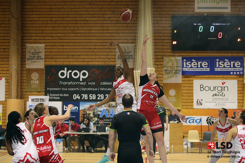 #photo #basketball #LF2 #BCTM vs #mondeville Retrouvez l'album photo de la rencontre entre le Bctm Feminin et l'USO Mondeville Basket . Défaite des Iséroises 51-59 sur leur terrain en fin de match