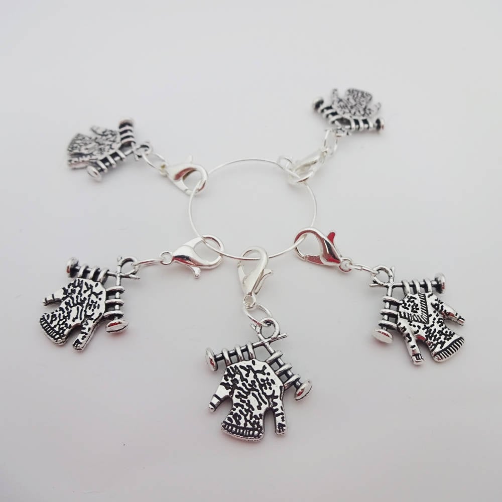 martisanne's tweet photo. crochet stitch marker, progress keeper, gift for knitter, removeable stitch marker, snag free marker, sock knitting tools, crochet notion https://t.co/3vwQc2ApW5 #Handmade #Etsy #SMILEtt23 #Shopsmall #ProgressKeeper https://t.co/dtzLc87fcd