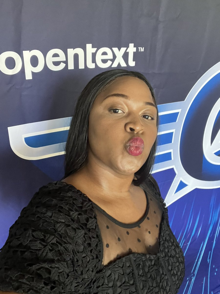 DesireeLeentjie's tweet image. #opentext literally gave me an amazing experience, the way #Jaguars use their amazing #tech omg 😅👌🏽.