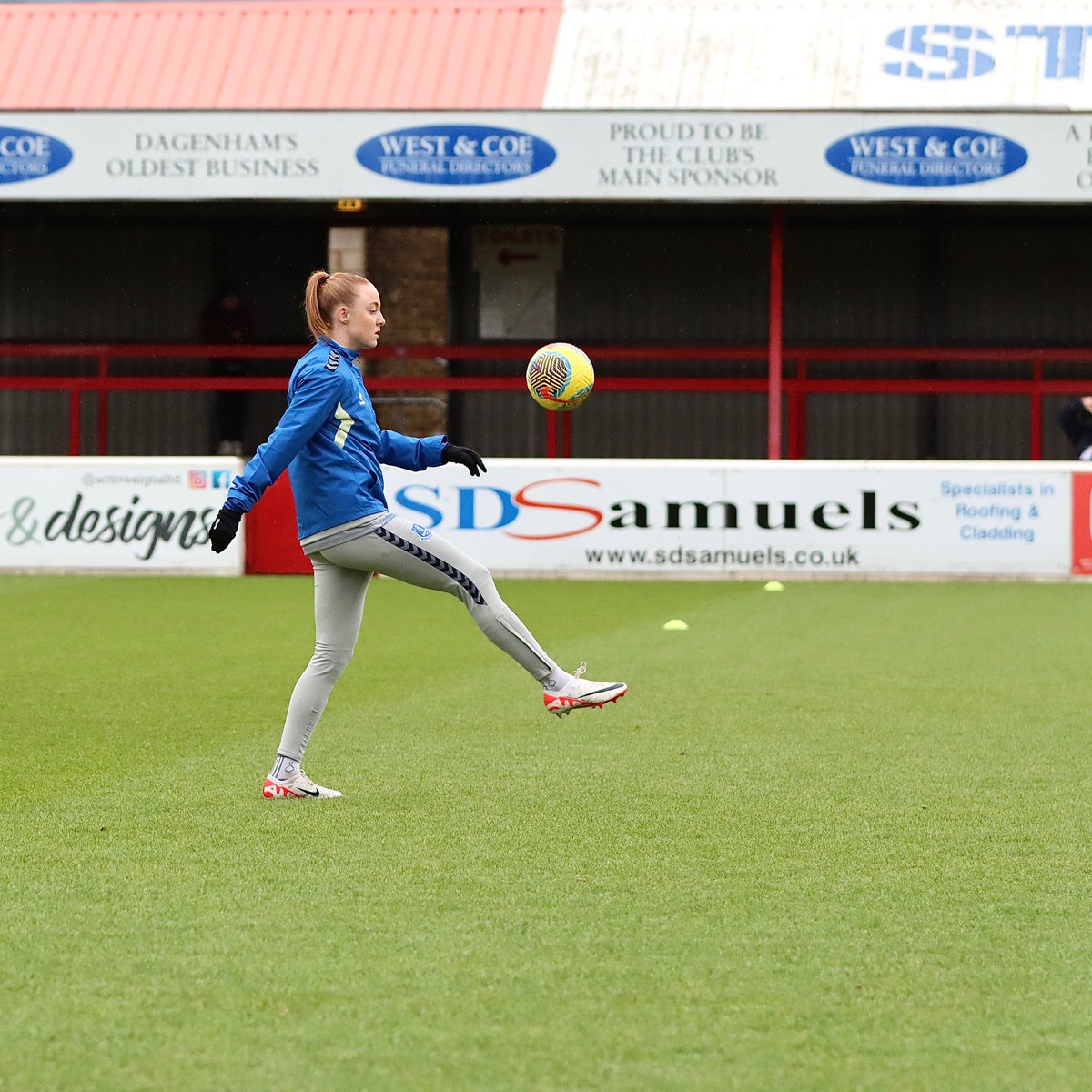 ClarkeColl87799's tweet photo. Holmgaard - 10/12/2023 Everton #holmgaard #evertonfc #evertonwomenfc #evertonwomen #everton #wsl #football #soccer #deniseclarkecollinsphotography https://t.co/MZ0gD8CLDs