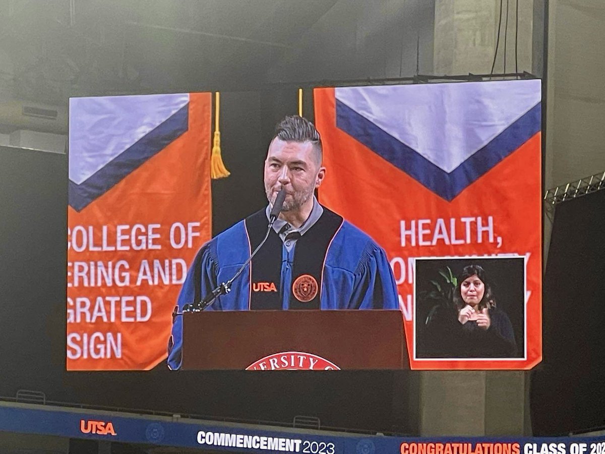 theCavazosJ's tweet image. It was truly an honor of a lifetime to welcome 3,218 new @UTSA grads to our Alumni family! HUGE congrats to each &amp;amp; every grad! You’re officially in it, “for the long run!” #ForeveRowdy