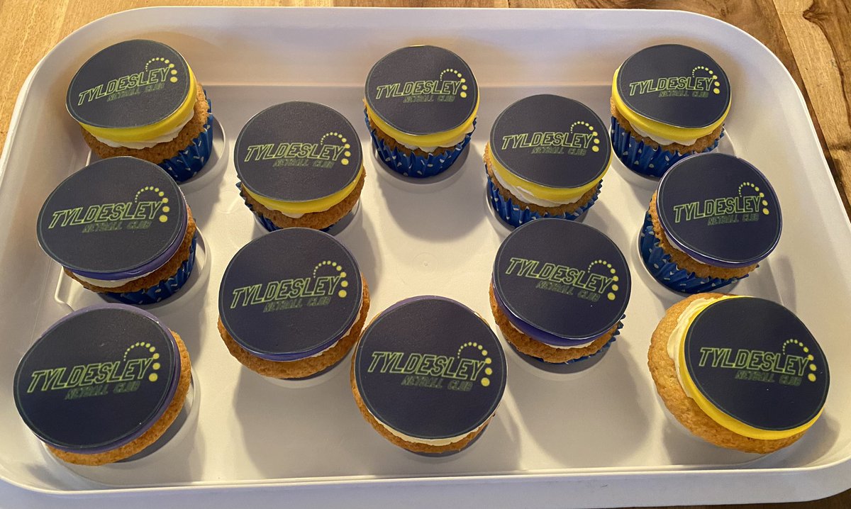 My netball loving Freya is 12 today, of course her cake &amp; cupcakes were @tyldesleync themed 🎂🔵🟡🏐🌪️