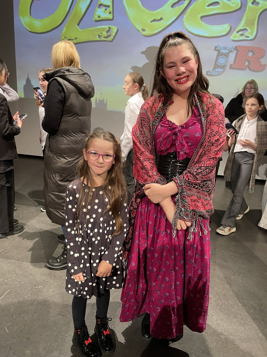 kiwihippo08's tweet photo. @WarringtonYZ watched Oliver tonight and we absolutely loved it well done to the cast and everyone who put it all together. My daughter enjoyed it https://t.co/fv2fq77Rgd