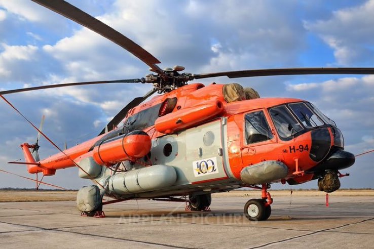 #10Dic Helicópteros Mi-17 Argentinos en camino a Ucrania! Gracias Milei Argentina #StandWithUkraine 🇦🇷🇺🇦🗽