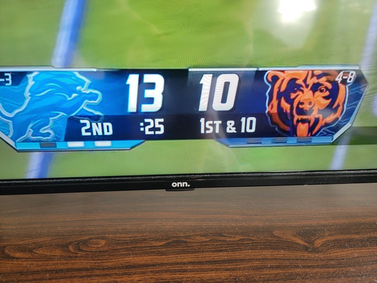 My <a href="/Roku/">Roku</a> Ultra on a nice Vizio vs. my low cost Roku TV from Walmart. Why does my Ultra have a garbage, pixelated pic on YouTube TV? I think running Atari 2600 Pac-Man thru this would look bad. WTF?