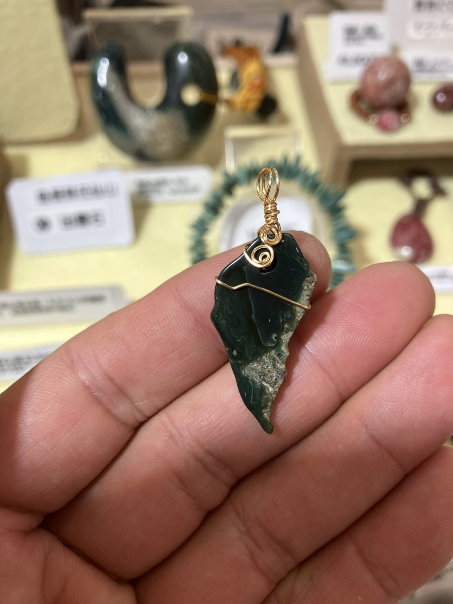 kenscrystal's tweet photo. 池袋ミネラルショー
東京ミネラルショー
出雲石

本日最終日になります。
でも、今回はありがとうございます。
m(_ _)m https://t.co/hX9z8N1IP5